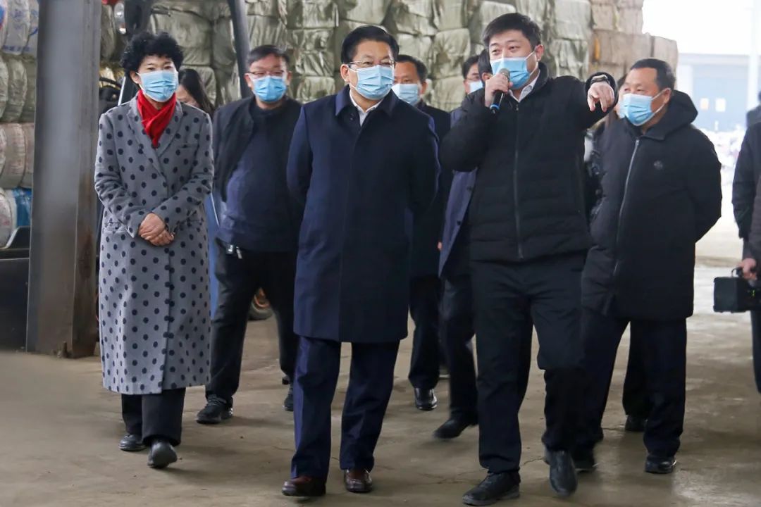 【集團(tuán)動(dòng)態(tài)】提質(zhì)增效強(qiáng)龍頭、助力發(fā)展高質(zhì)量-市委書記朱是西到南陽(yáng)仙草健康集團(tuán)調(diào)研